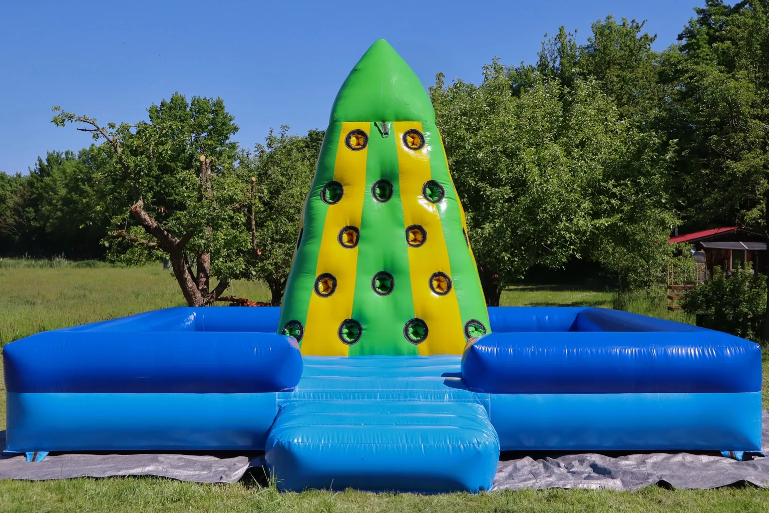 Kletterberg als Eventmodul von Schake Event und Garten in Feucht bei Nürnberg