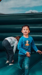 Hüpfburg mit Rutsche zum Mieten in Nürnberg - Schake Event&Garten